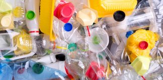 Plastika – od blišča do bede Plastika